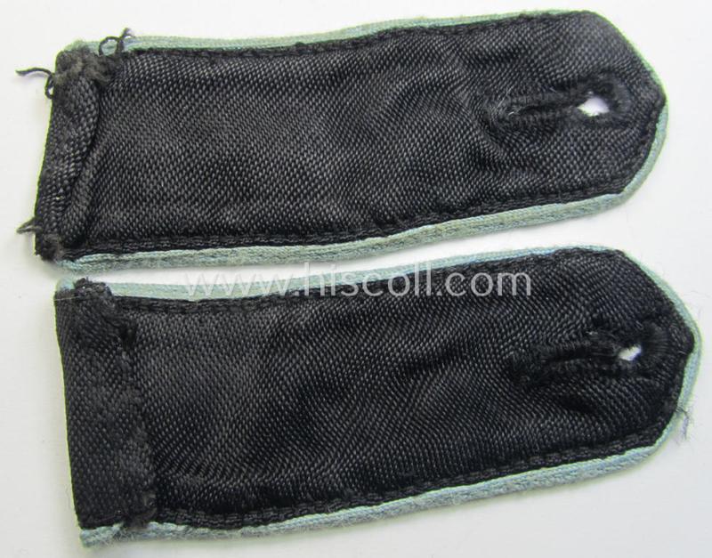 Attractive - and/or matching! - pair of: 'Flieger-HJ' (ie. flight 'Hitlerjugend'-) shoulderstraps as was intended for usage by a: 'Hitlerjunge' who was attached to the: 'Bann 323' (Bann 323 = 'Bann Kaiserslautern (Nordpfalz)'