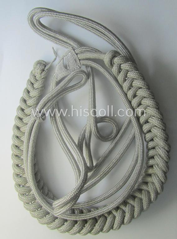 Bright-silver-toned, WH (Luftwaffe): 'Paradefangschnur für Adjutanten' (ie. adjutants'-aiguillette) that comes in a very nice- (ie. still 'virtually mint'-), condition