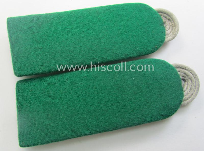 'Virtually mint- ie. unissued' pair of WH (Heeres) officers'-type shoulderboards: 'Major eines Jäger- o. Gebirgsjäger-Rgts.'