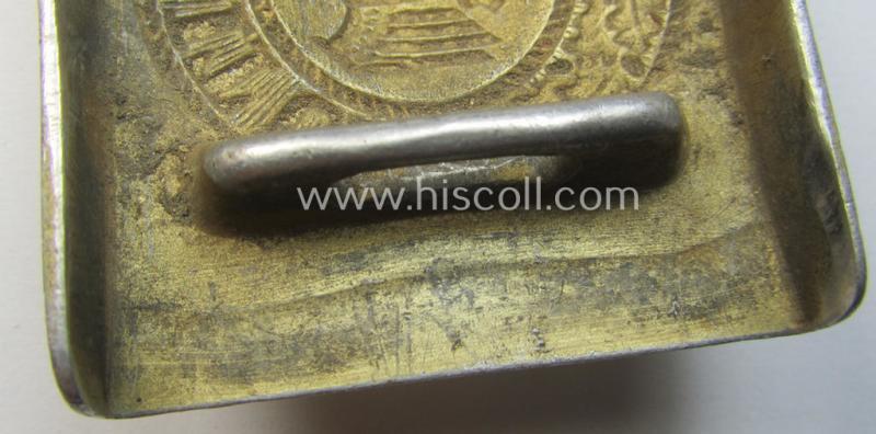 WH (Kriegsmarine) bright-golden-toned- and/or aluminium-based belt-buckle (being an unmarked example that comes in a moderately used condition)