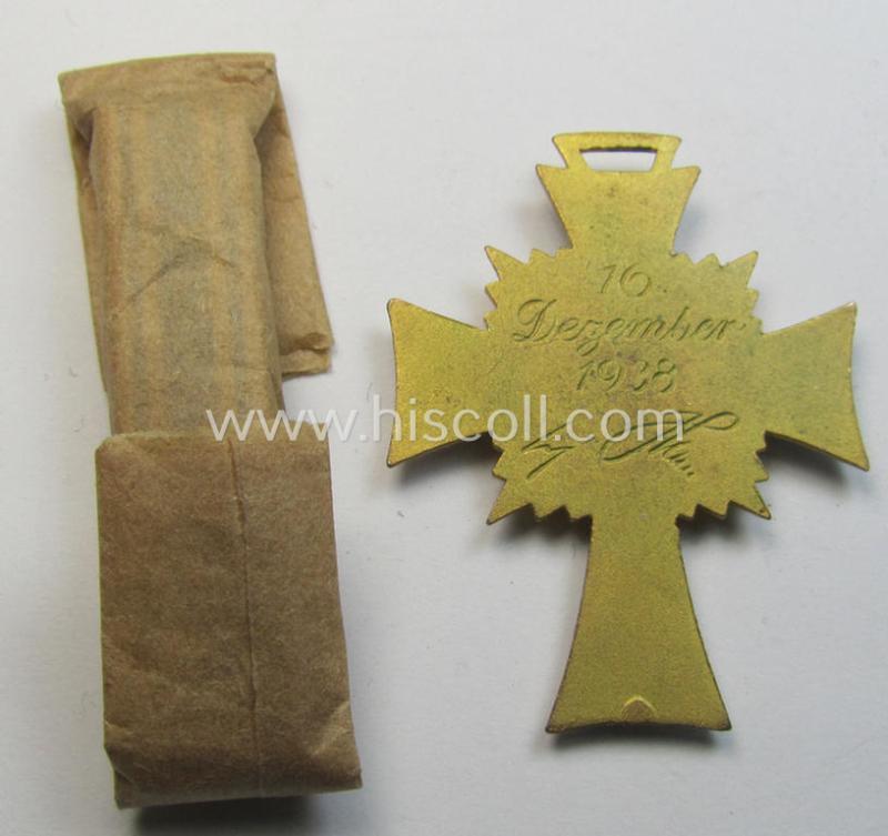 Superb, 'Ehrenkreuz der deutschen Mutter - erste Stufe' (or: golden-class mothers'-cross) being a 'virtually mint' example that comes with its accompanying, long-sized- (and also 'mint'!) ribbon as issued and/or recently found