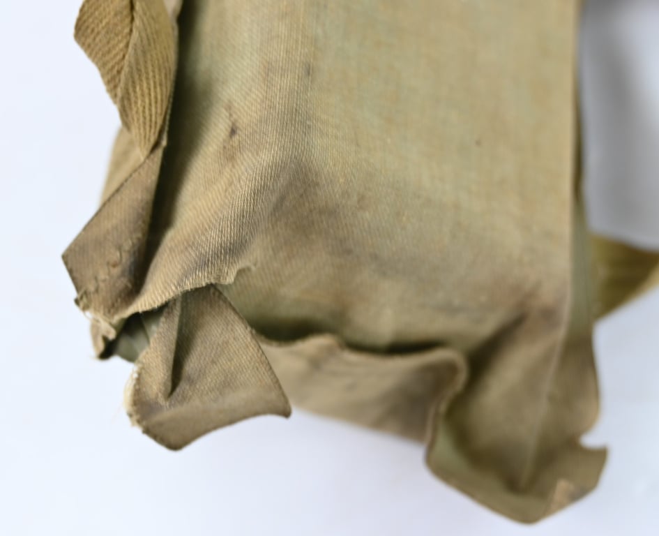 US WW2 Paratrooper First Aid Pack