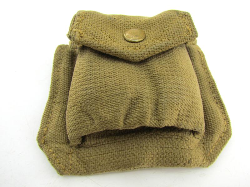 British WWII Revolver Ammo Pouch
