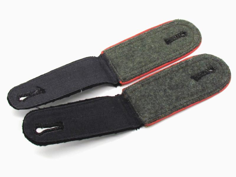 Waffen-SS ‘Panzer’ Unterscharführer tropical shoulder boards