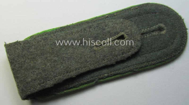 Single, WH (Heeres) early- (ie. mid-) war-period- (ie. 'M40- o. M43'-pattern) NCO-type shoulderstrap: 'Uffz. der Panzer-Grenadier-Trpn.'