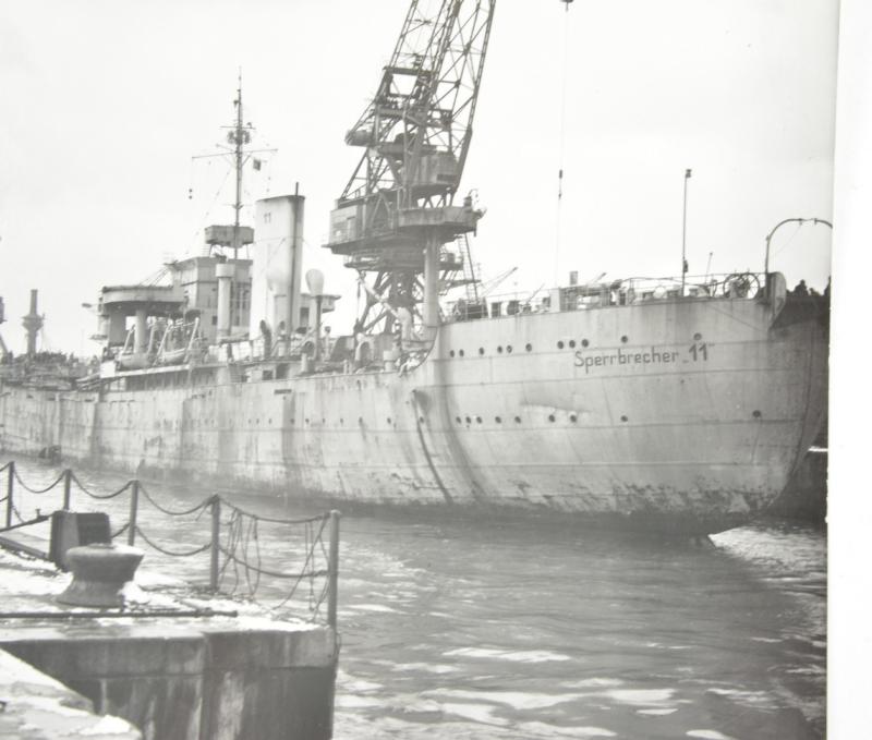 German Picture 'Sperrbrecher 11'