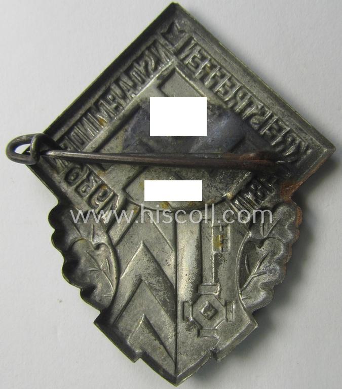 Commemorative - and unusually seen! - N.S.D.A.P.-related 'tinnie', being a non-maker marked example depicting a detailed swastika-device and towns'-shield surrounded by the text: 'Kreistreffen N.S.D.A.P. - Minden - 17.-18.-10-1936'