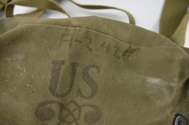 US WW2 Light Weight Gasmask Set