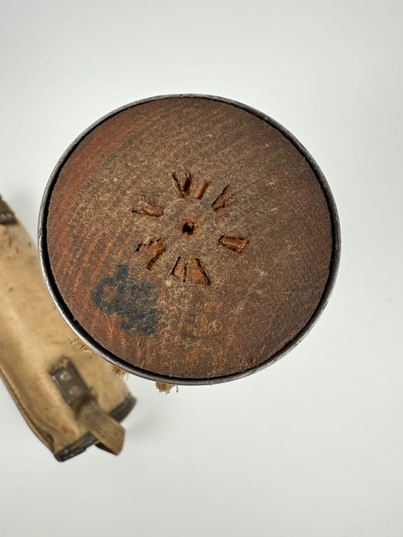 WW2 7.5 cm cleaning Rod in Tan Bag