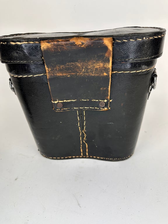 Wehrmacht binoculars 'Dienstglas' 7x50 (Doppelfernrohr) complete with original leather carrying case