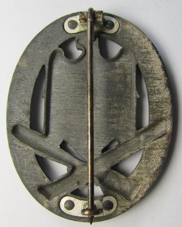 Superb, 'Allgemeines Sturmabzeichen' (or: general-assault-badge ie. GAB) being a very desirable, non-maker-marked (zinc-based) so-called: 'four-rivet'-pattern example as was produced by a to date still unidentified maker