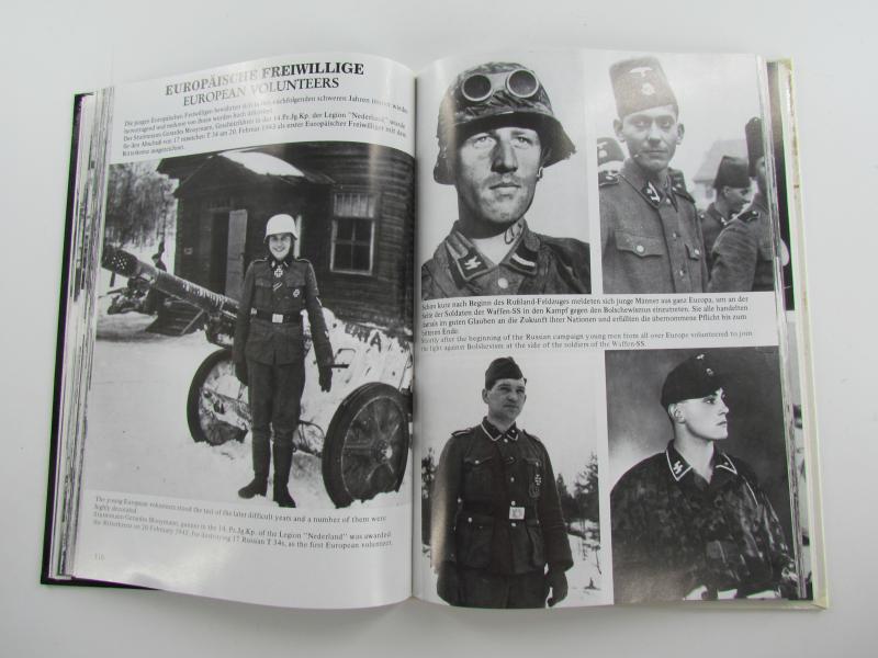 Book : Divisionen der Waffen-SS im Einsatz 1940-1945
