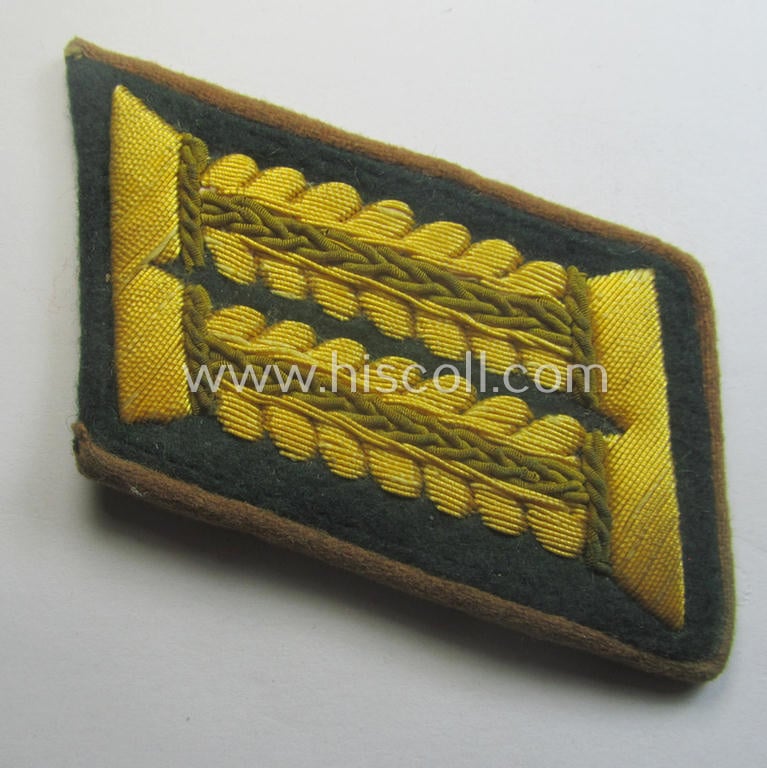 Superb - and fully matching and/or scarcely encountered! - pair of WH (Heeres) hand-embroidered, high-ranked officers'-type collar-patches as was intended for - and with certainty worn by! - a: 'Wehrmachtsbeamte des höheren Dienstes'