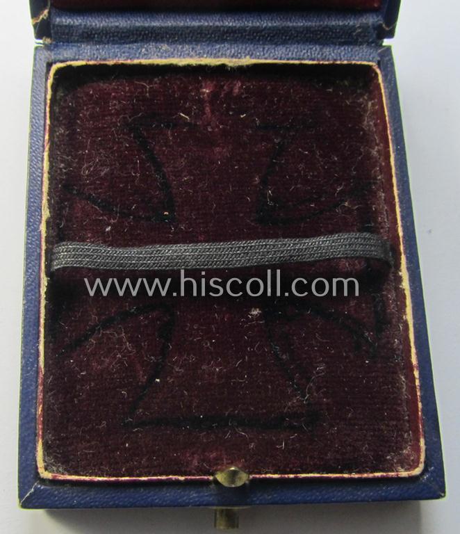 Attractive - and very unusual! - WWI-period: 'Eisernes Kreuz II. Klasse' (or: iron cross second class) being a maker- (ie. 'M'-) marked example that comes stored in its luxuriously-styled, darker-blue etui as issued and found