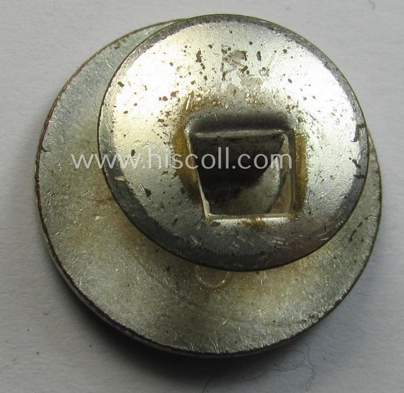 Attractive, enamelled example of a: DLV (ie. 'Deutscher Luftsportsverband') related so-called: 'Segelflieger-C-Abzeichen' (being a non-maker-marked example that is void of a serial-number)