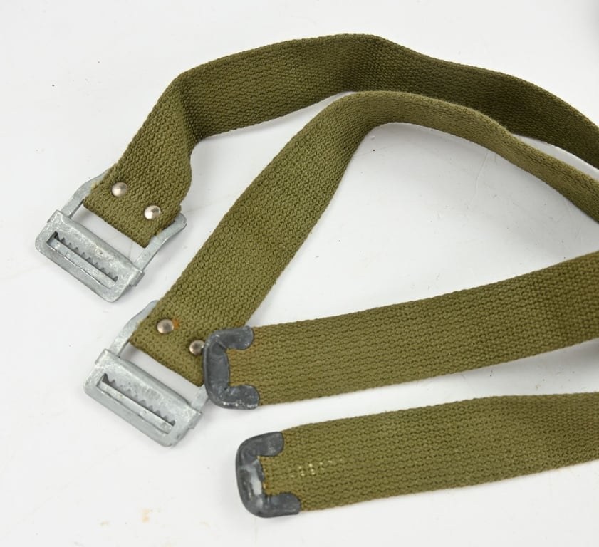 US WW2 Equipment straps set