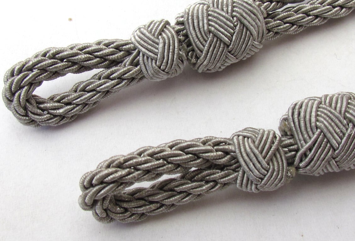 Wehrmacht Heer / Luftwaffe Officer’s Visor Cap Cord