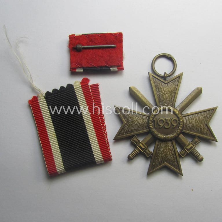 Medal-set: 'KvK 2. Klasse mit Schwertern' being a maker- (ie. '?'-) marked (and just minimally used) specimen that comes with its accompanying 'Feld- o. Bandspange'
