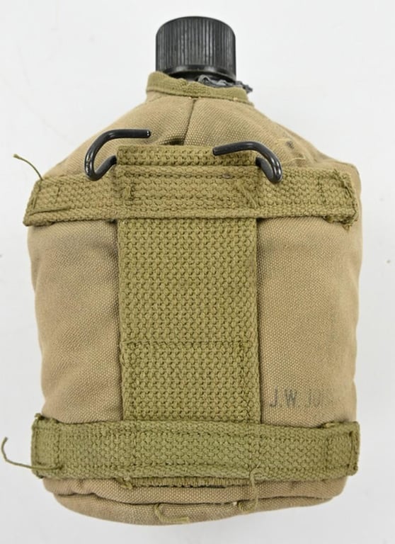 US M-1941 Cavalry/Paratrooper Canteen
