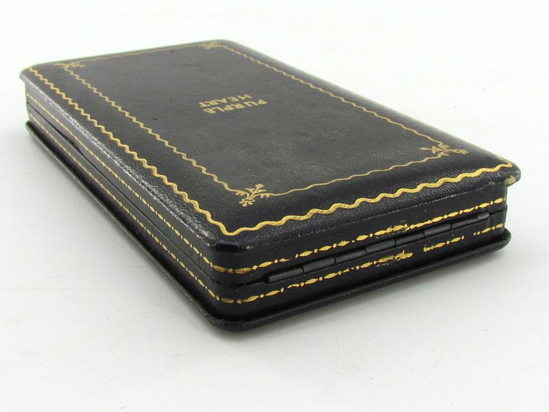 US WWII Purple Heart in case