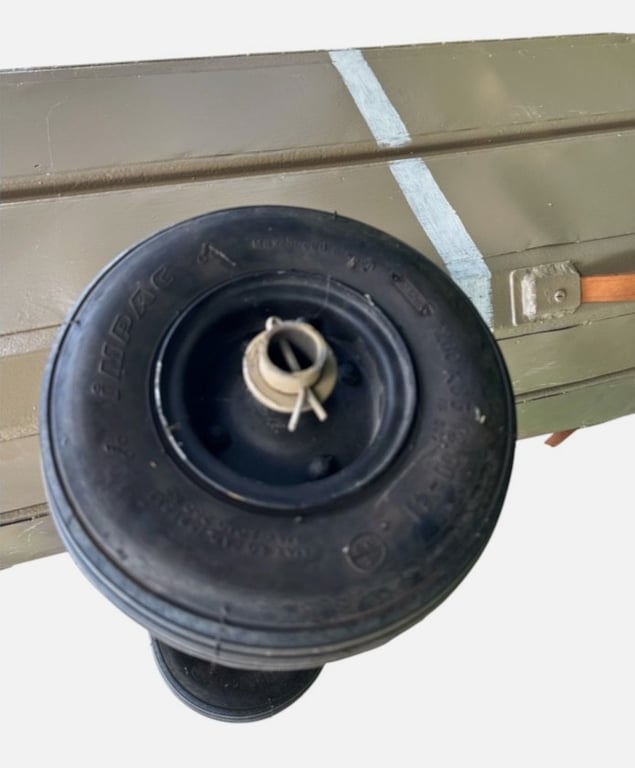 Fallschirmjäger jump container (Abwurfbehälter) for radio equipment