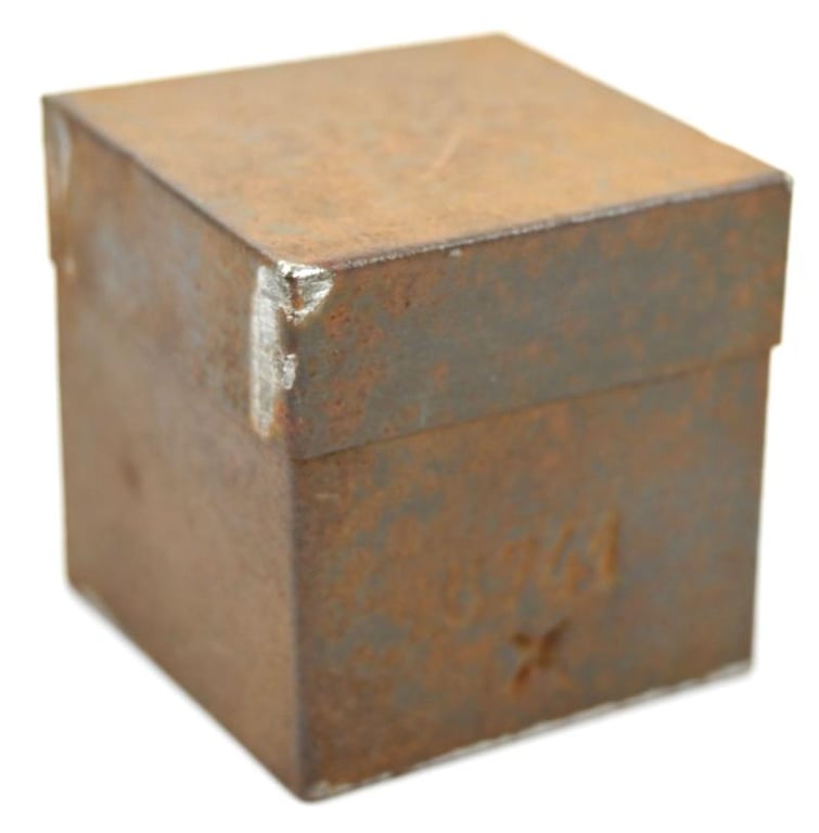 Dutch WW2 Era Thee Tin Can