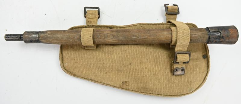 British WW2 Entrenching Tool in Pouch