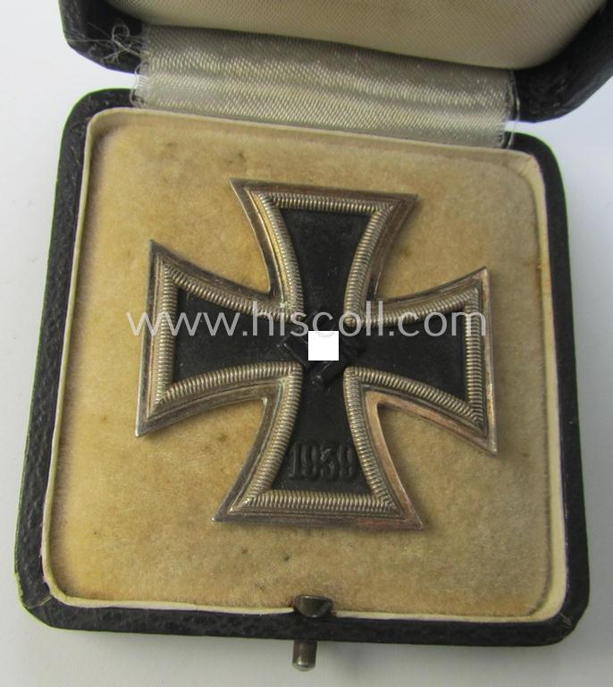 'Eisernes Kreuz 1. Kl.' in etui by the maker (ie. 'Hersteller'): 'Fritz Zimmermann'