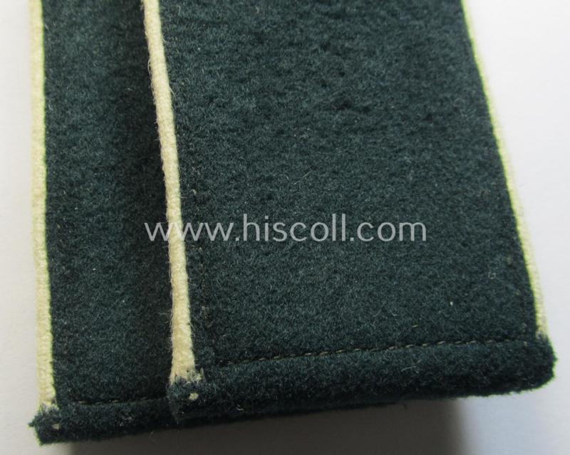 Superb - just moderately used and/or fully matching! - pair of WH (Heeres) 'M36'- (ie. 'M40'-) pattern, WH (Heeres) EM-type shoulderstraps as was intended for usage by a: 'Soldat der Infanterie-Truppen'