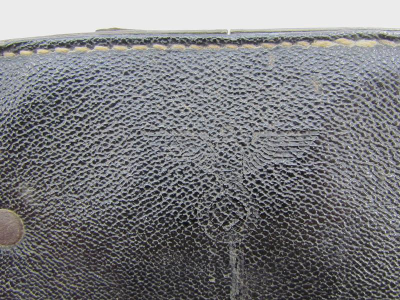 Kriegsmarine Binoculars in Case 7×50 beh 1944