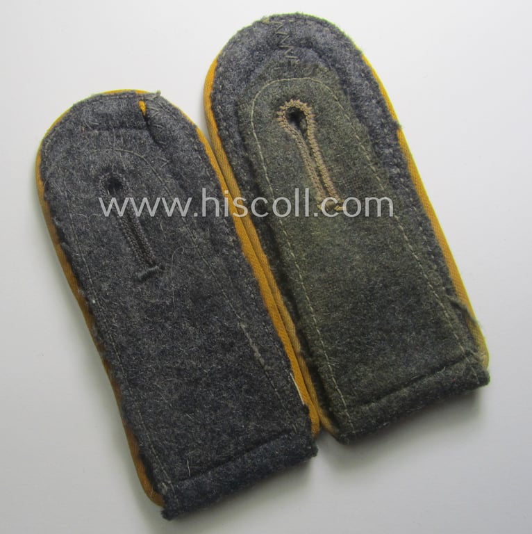 Moderately used- and/or worn, pair of WH (Luftwaffe) NCO-type shoulderstraps as intended for usage by an: 'Unteroffizier der Flieger- o. Fallschirmjäger-Trpn.'