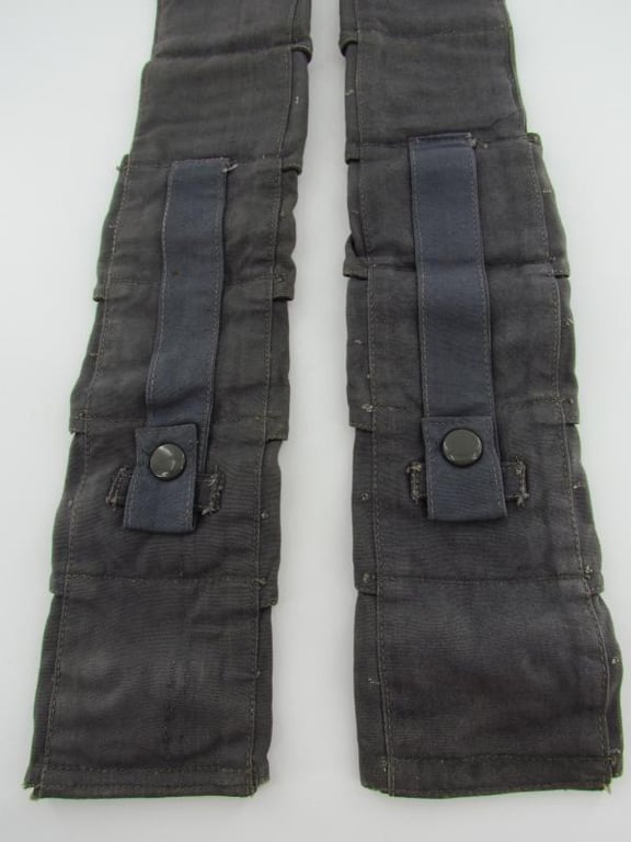 Luftwaffe 'Fallschirmjäger' K98 Blue Ammunition Bandoleer