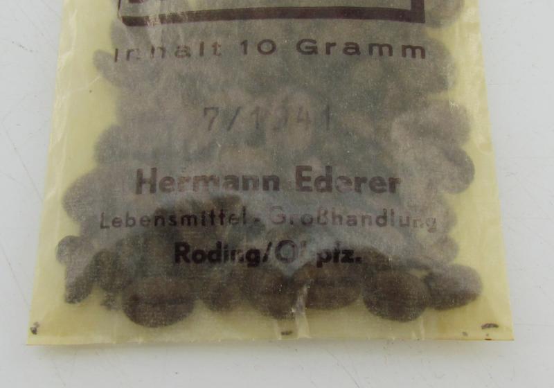 German small bag with coffee beans (1941)
