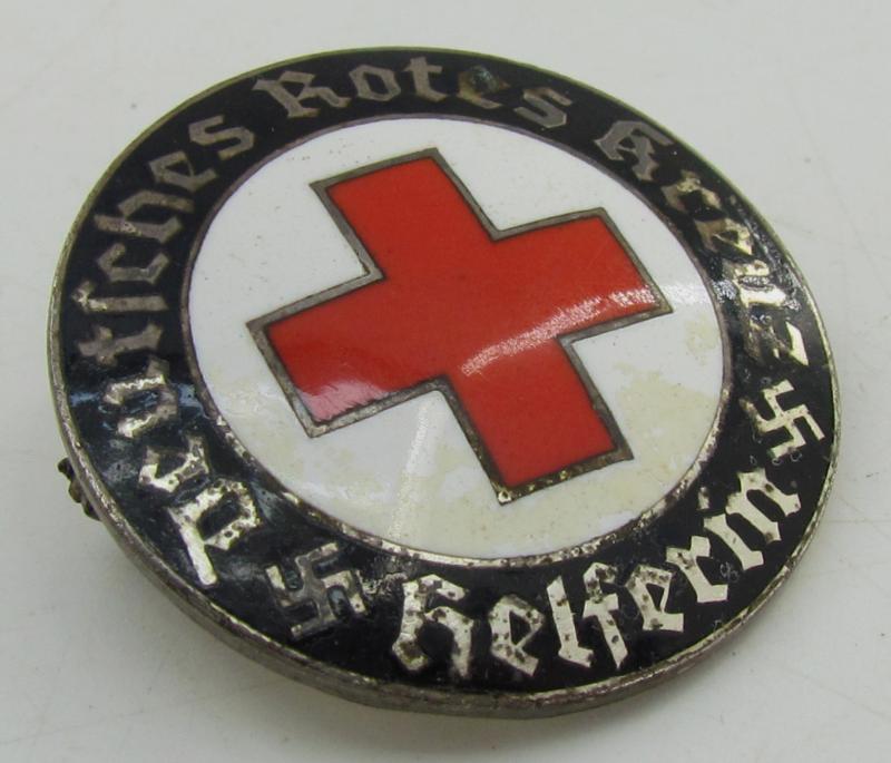 Deutsches Rotes Kreuz (DRK) Helferin Badge