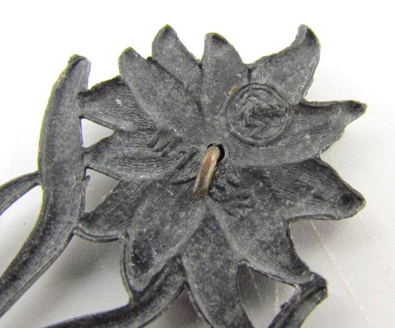 NSDAP SA or Hitlerjugend cap edelweiss by RZM M1/152