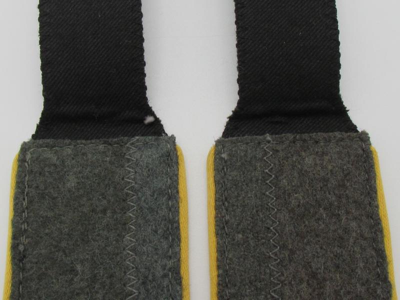Waffen-SS Signals unit ‘Nachrichten’ EM/NCO Shoulder Boards