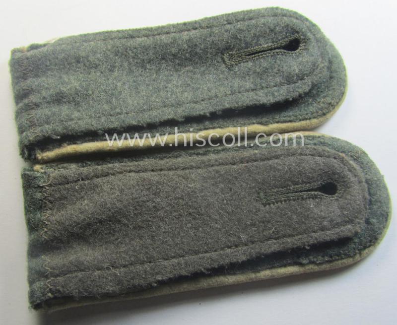 Pair of WH (Heeres) 'M40 o. M43'-pattern NCO-type shoulderstraps: 'Feldwebel eines Infanterie-Rgts.'