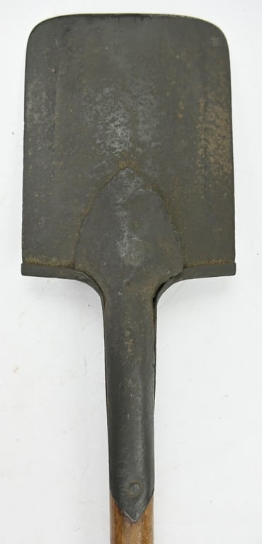 German WH Shovel