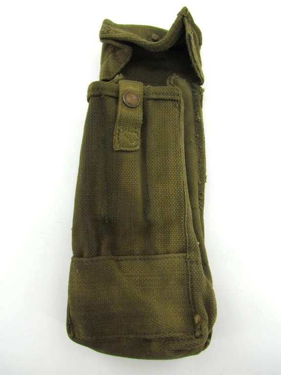 British WWII Basic Pouches ( Blancoed )
