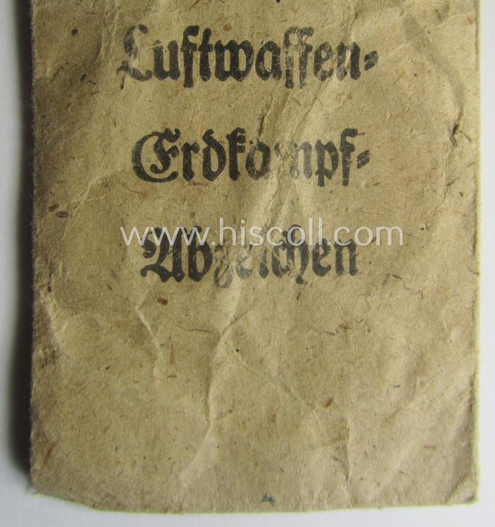 WH (Luftwaffe), typical 'Zellstoff'-based (and neatly 'Arno Wallpach Metallwarenfabrik - Salzburg'-marked!) medal-pouch as was intended for a: 'Luftwaffen Erdkampf-Abzeichen' (or: LW ground-assault badge)