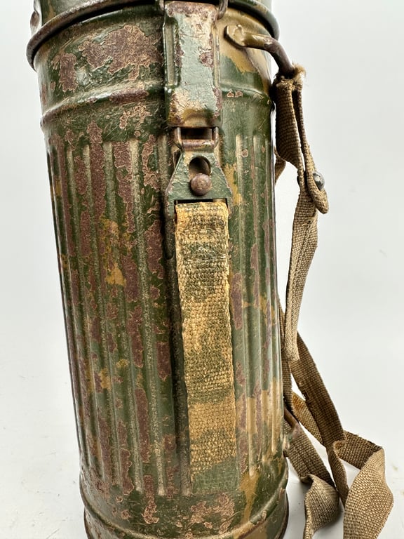 WW2 German 2 tone camo Gasmask canister.