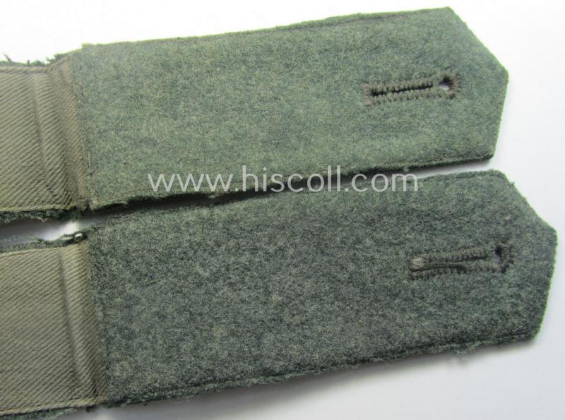 Fully matching pair of early-period (ie. 'M36- o. M40'-pattern and/or pointed-styled), WH (Heeres) 'cyphered' EM-type shoulderstraps as was intended for a: 'Soldat des Inf.-Maschinengewehr-Abts. 2'