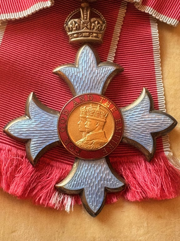 AUTHENTIC MILITARY CITATION HAND SIGNED BY HRH KING GEORGE & PRINCE EDWARD.