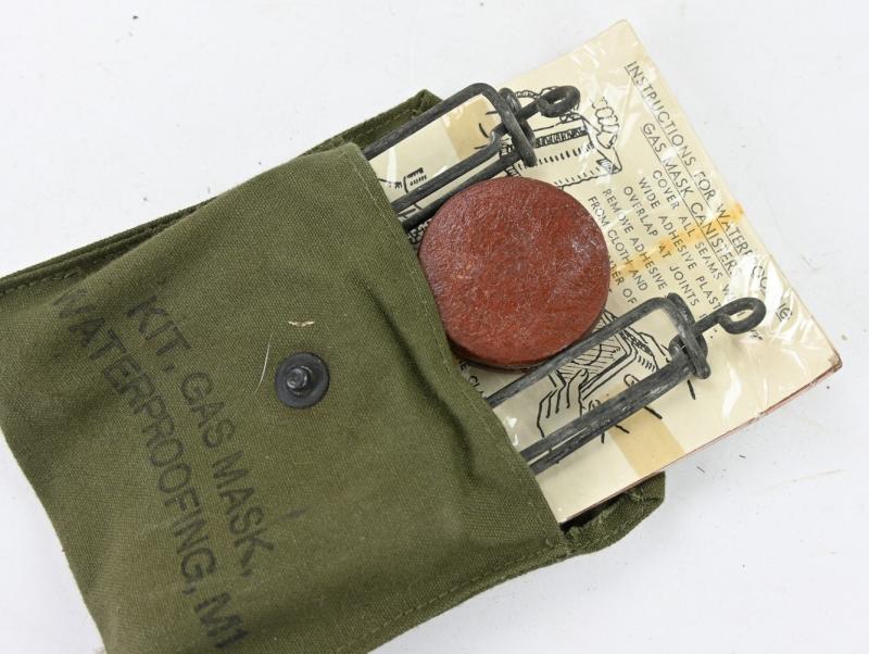 US WW2 Gasmask Service Parts Kit