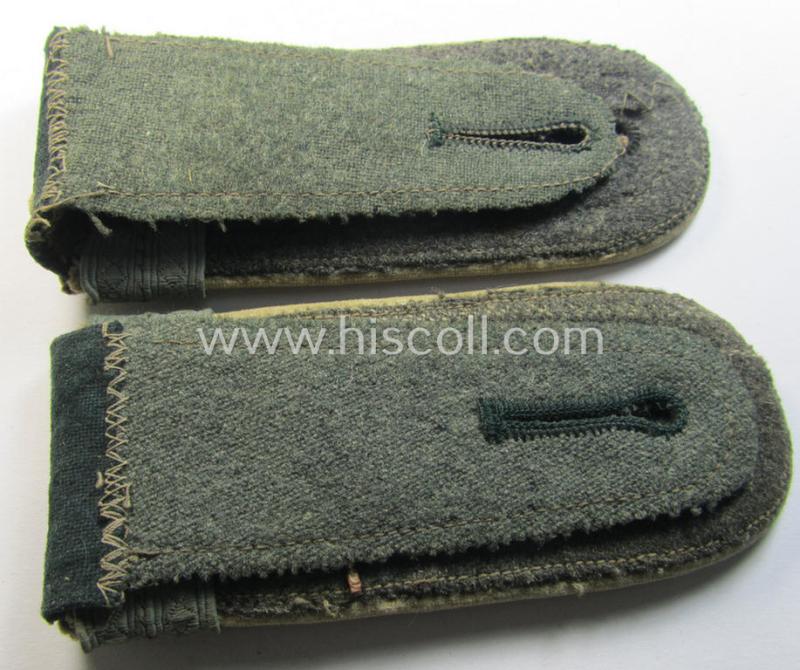 Superb - and fully matching! - pair of WH (Heeres) NCO-type (ie. 'M36-/M40'-pattern) shoulderstraps as piped in the white- (ie. 'weisser'-) coloured branchcolour as was intended for usage by an: 'Oberfeldwebel u. Offz.-Anwärter der Infanterie'