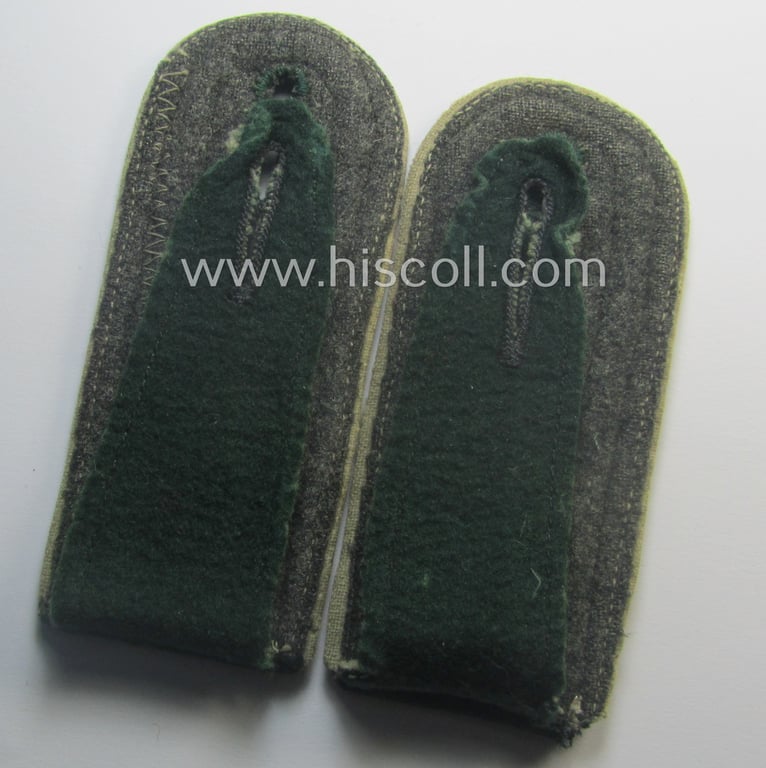 Neat - and fully matching! - pair of WH (Heeres), pre- ie. early-war period- (ie. 'M40'-pattern, rounded-styled) typical 'standard-issued' NCO-type shoulderstraps as intended for an: 'Unteroffizier der Infanterie-Trpn.'