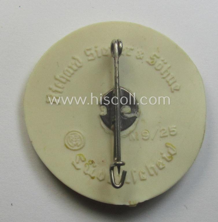 Commemorative, 'HJ'- (ie. 'Hitlerjugend'-) related 'tinnie' being a maker- (ie. 'R. Sieper & Söhne'-) marked example depicting an illustration of Carl the Great surrounded by the text: 'Bekenntnis der Jugend - HJ-Gebiet Mittelelbe - Juli 193...