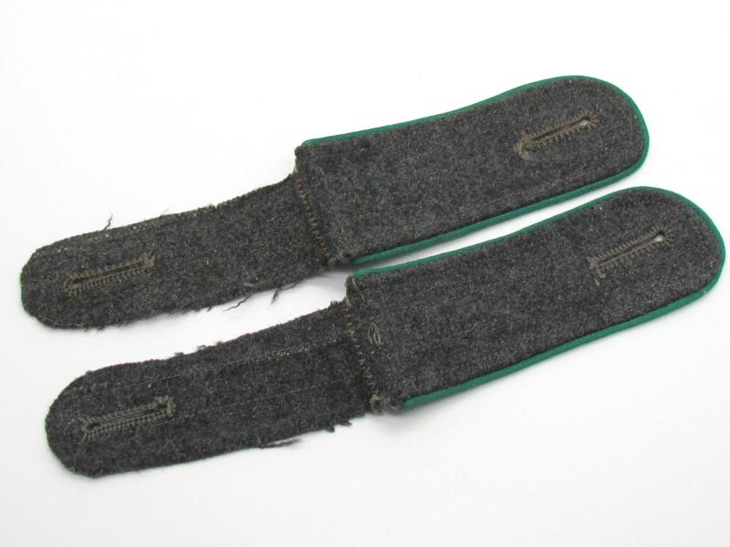 Wehrmacht Gebirgsjäger/Mountain Troops Em’s Shoulder Boards