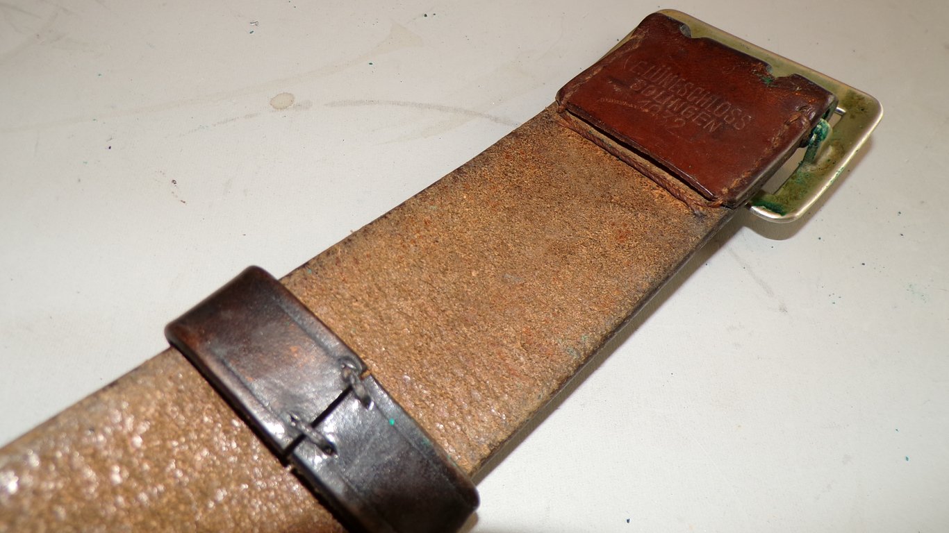 Early Reichswehr / Political Leather Belt Set 1932