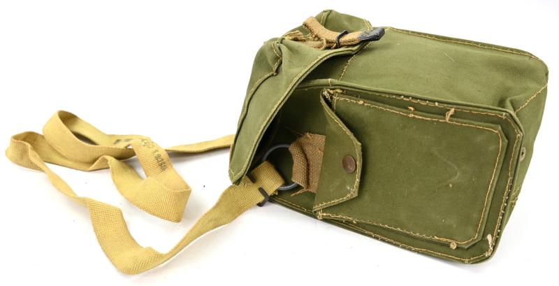 British WW2 Leight Weight Gasmask Pouch